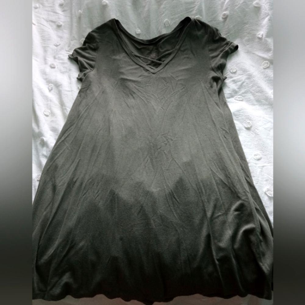 Arizona Jean Co. Hunter Green Crossneck Skater Dress. Size Large.